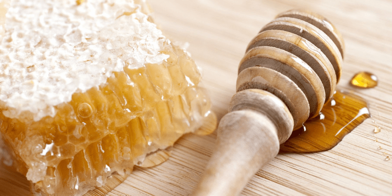 Le miel d’acacia : un aliment naturel ultra puissant !